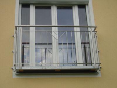 Französischer Balkon mit Zierelement, Edelstahl